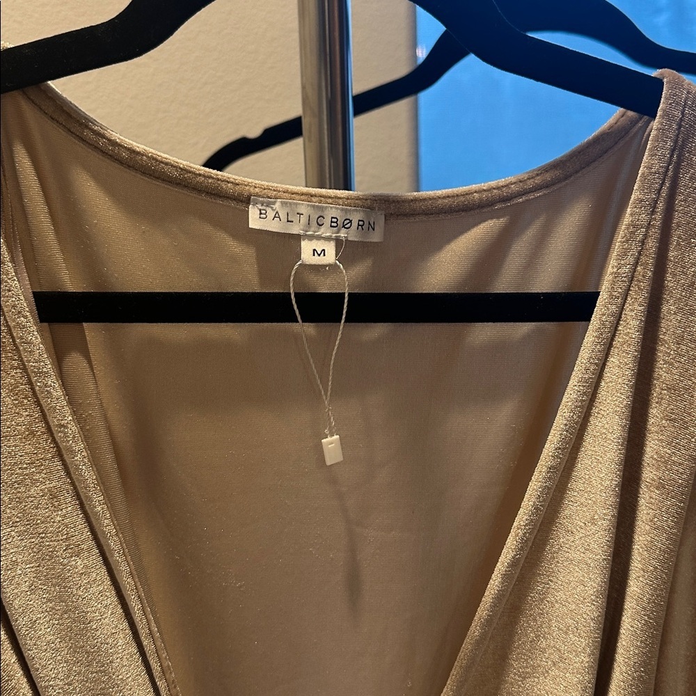 Wrap Gold Wrap Dress. Baltic born brand. Size medium. In great condition! - Picture 3 of 3